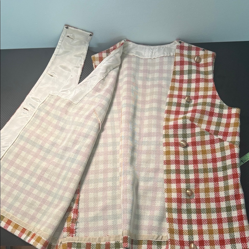 Vintage Plaid Wool Vest Shirt Gold Buttons Overlap Front Sleeveless Sz M - Picture 8 of 9